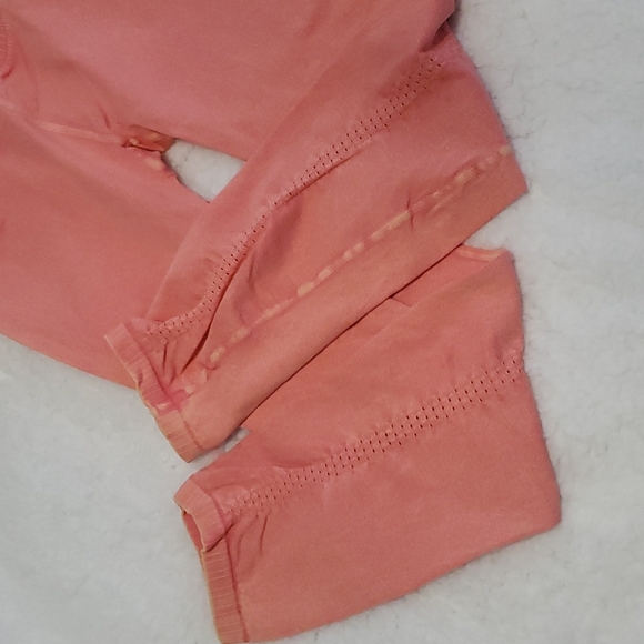 *pls read* Free People Good Karma Leggings light pink/salmon - Picture 8 of 16